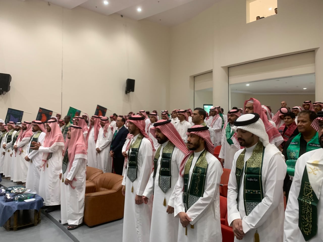  kuliyat altarbiat tahtafi bialyawm alwatanii alsaeudii96 aihtafat kuliyat altarbiat bialyawm alwatanii alsaeudii96 min khilal 'iiqamat faeaaliat wataniat mumayazat bihudur eamid alkuliat wawukalayiha waruasa' al'aqsam al'akadimiat wamansubi wamansubat al